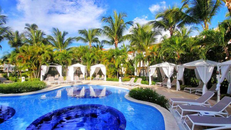 Bahía Principe Luxury Esmeralda - a comprehensive review for this Punta ...